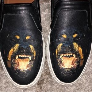 GIVENCHY - LEATHER ROTTWEILER SLIP ON SNEAKERS 🖤